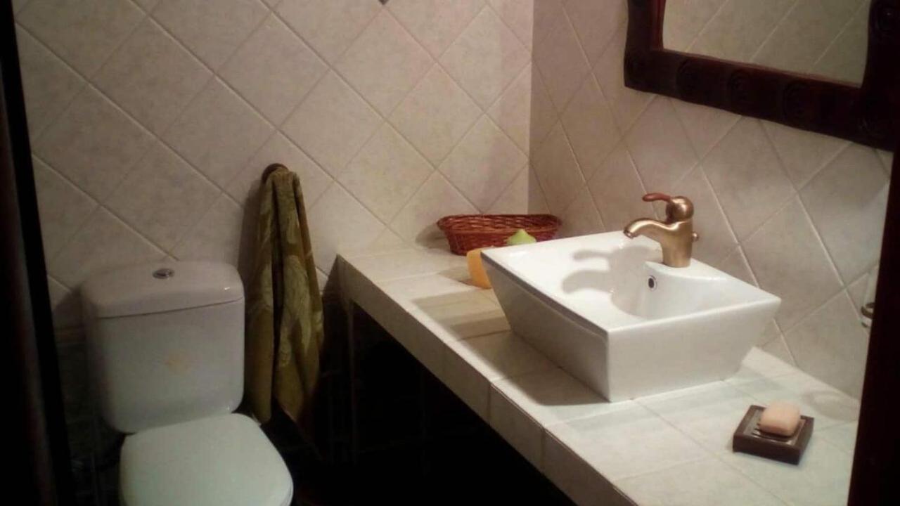 카페니시온 La Casa Di Pietra 빌라 외부 사진